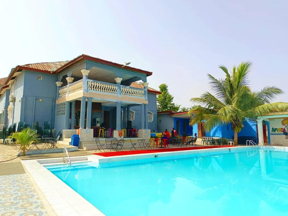 Alafia Comfort Hotel Bar & Pool